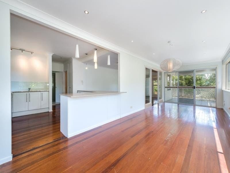 10 Melinda Street, Southport QLD 4215