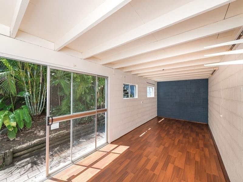 10 Melinda Street, Southport QLD 4215