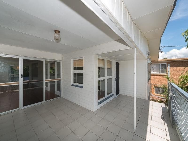 10 Melinda Street, Southport QLD 4215