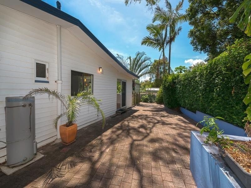 10 Melinda Street, Southport QLD 4215