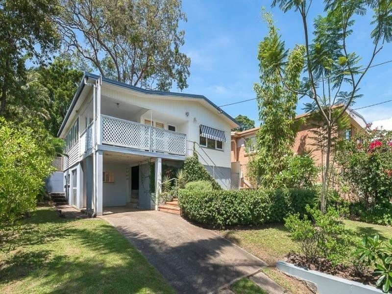 10 Melinda Street, Southport QLD 4215