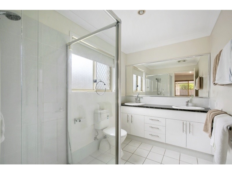 4 Wharton Street, Varsity Lakes QLD 4227