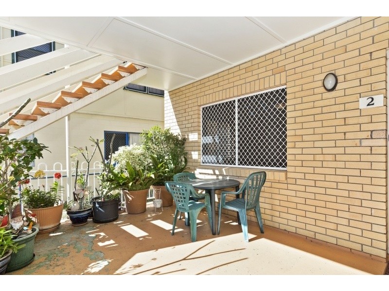 2/10 Lord Street, Kirra QLD 4225