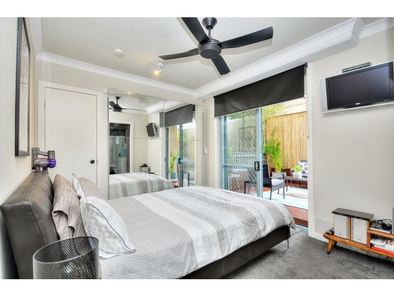 108/92 Musgrave Street, Kirra QLD 4225