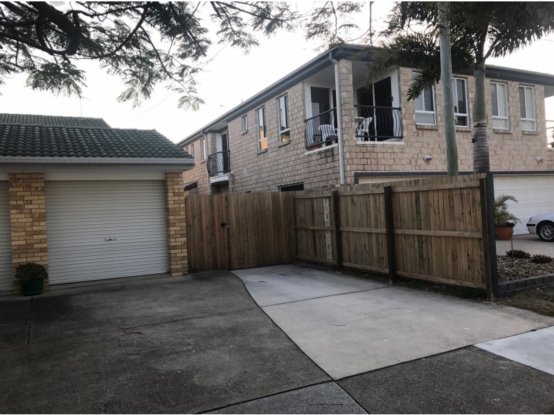 2/108 Nobby Parade, Miami QLD 4220