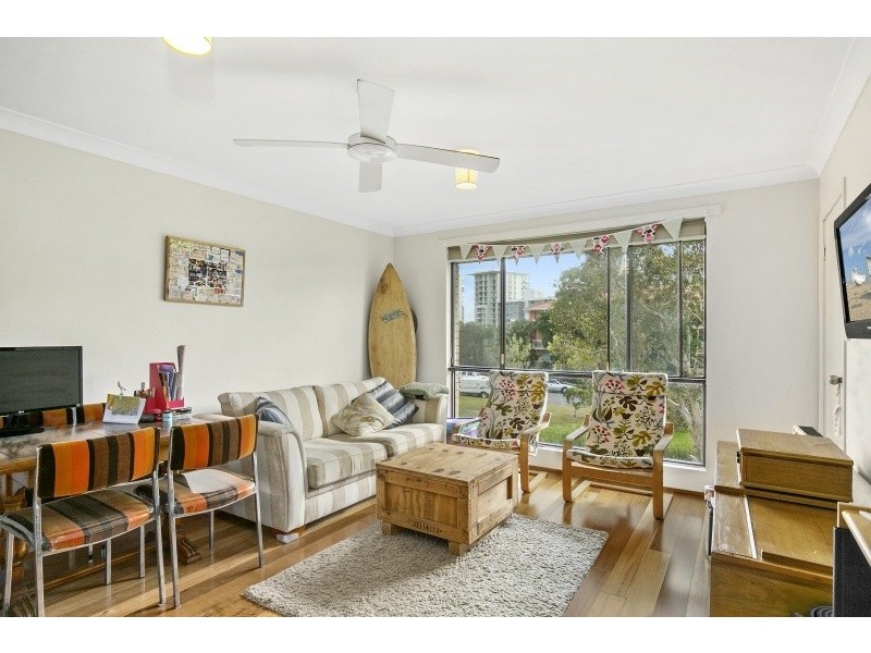 10/17 Coolangatta Road, Kirra QLD 4225