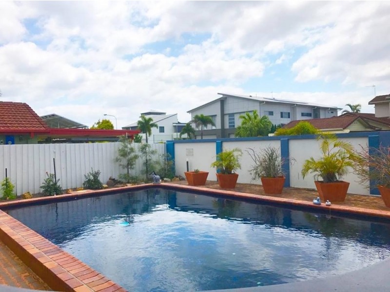 2/16 Daimler Drive, Bundall QLD 4217