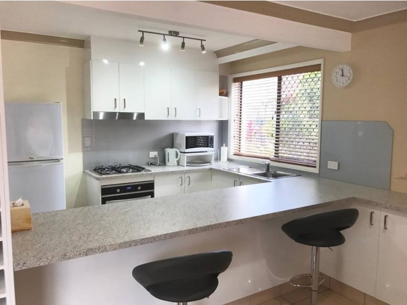 2/16 Daimler Drive, Bundall QLD 4217