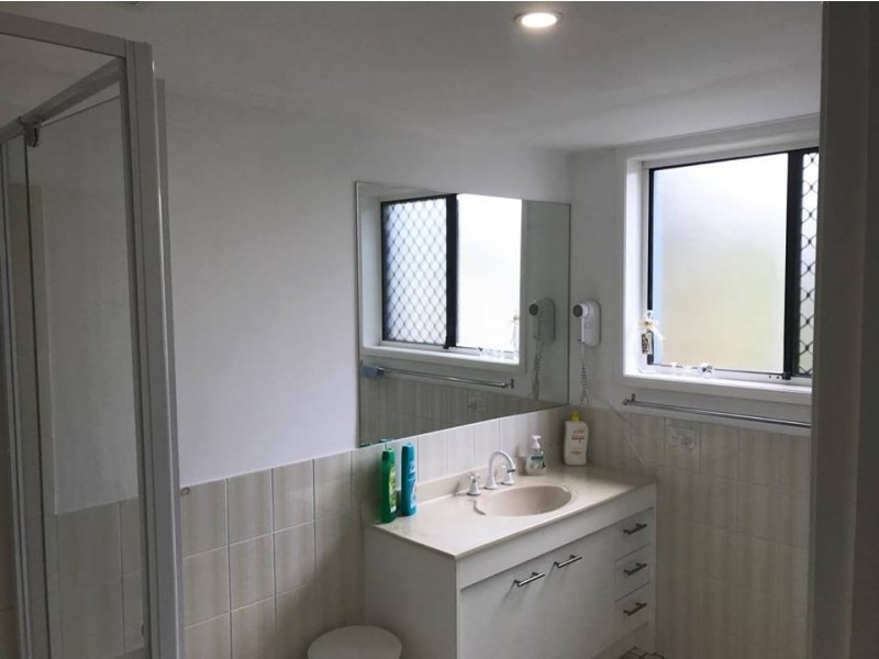2/16 Daimler Drive, Bundall QLD 4217
