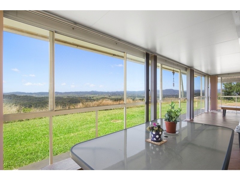 702 Tomewin Road, Tomewin NSW 2484