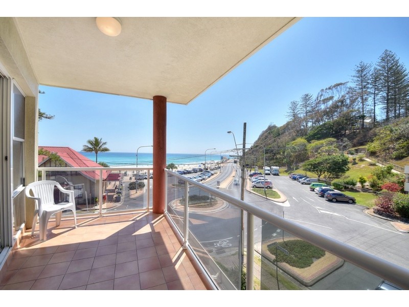 7/20 Marine Parade, Coolangatta QLD 4225