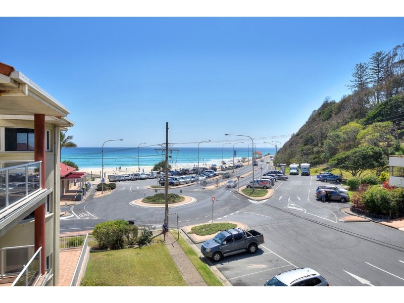 7/20 Marine Parade, Coolangatta QLD 4225