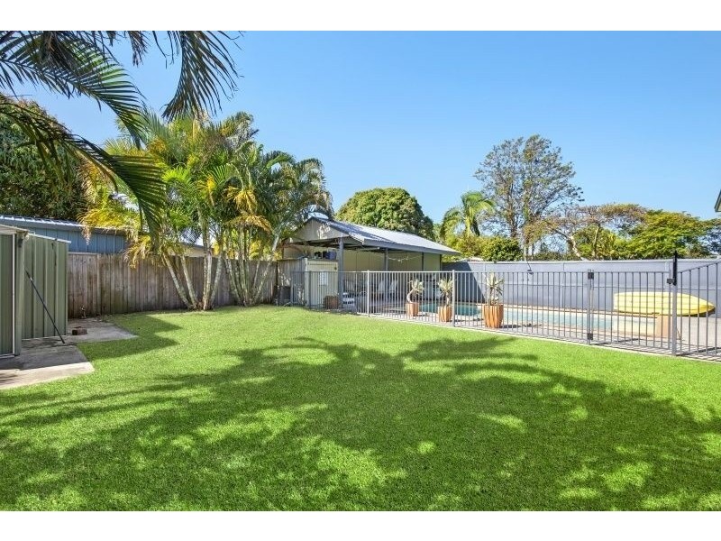 13 Cooloon Crescent, Tweed Heads South NSW 2486