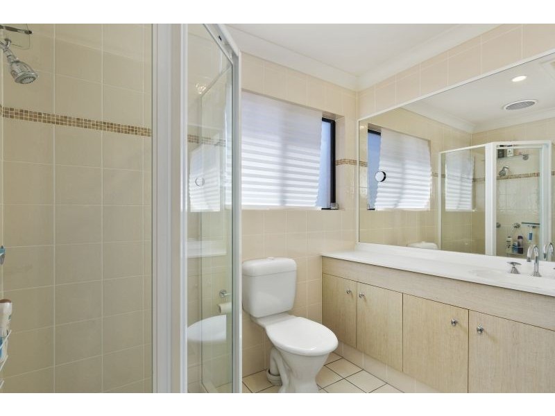 8/33 Dixon Street, Coolangatta QLD 4225