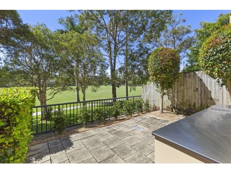 8/33 Dixon Street, Coolangatta QLD 4225