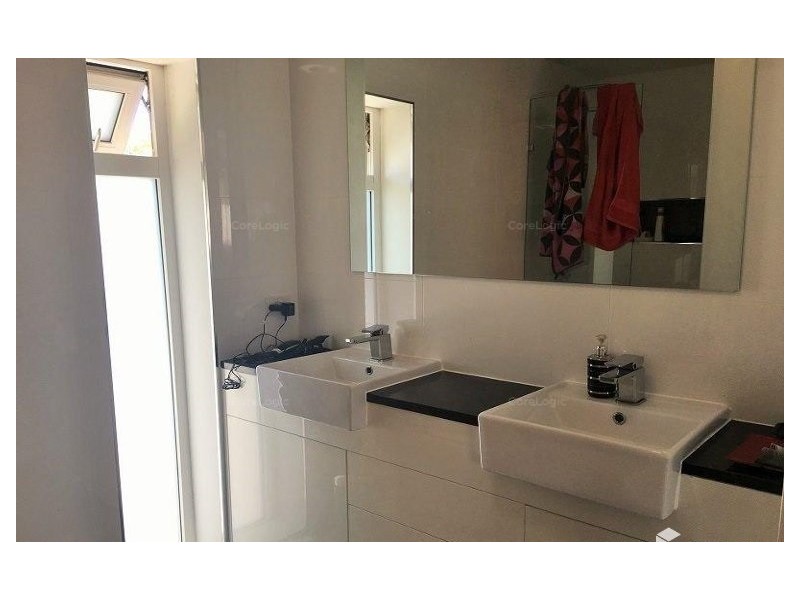 20 Patura Drive, Ashmore QLD 4214