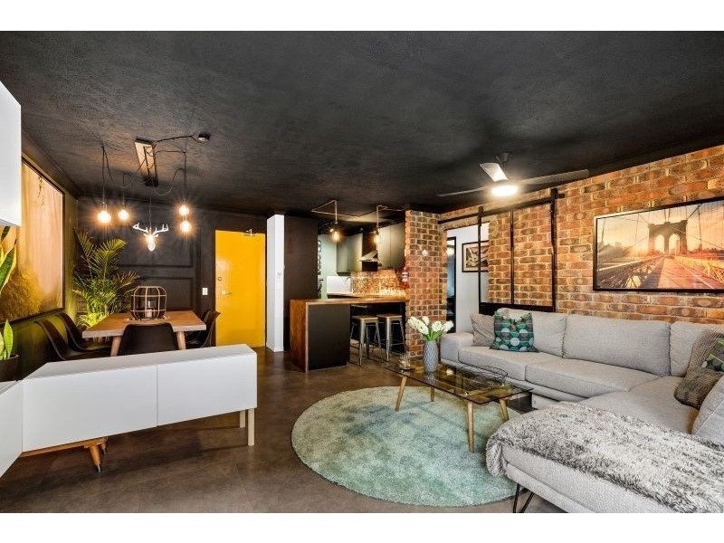 3/4 Rolan Court, Palm Beach QLD 4221