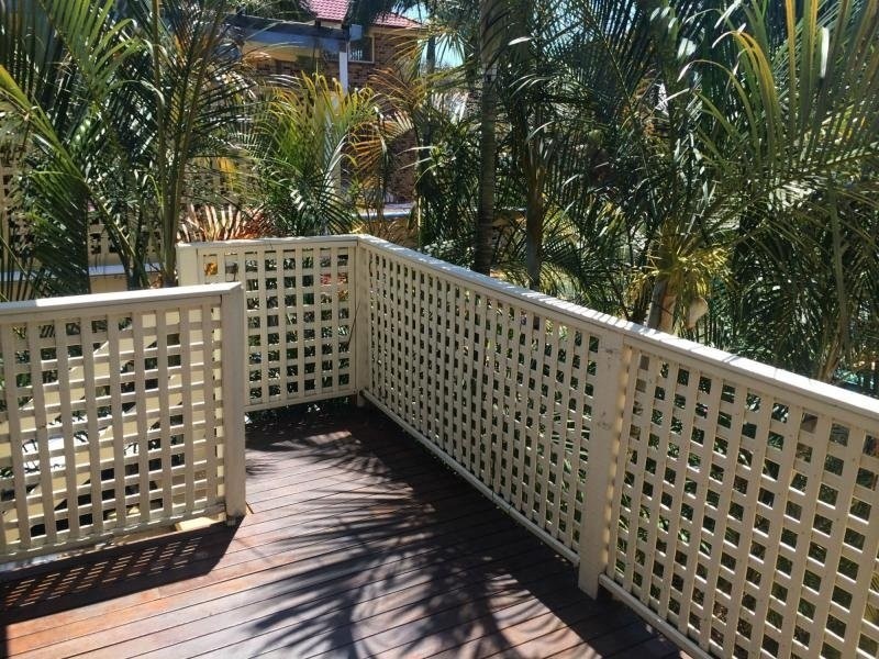 2/133 Golden Four Drive, Bilinga QLD 4225