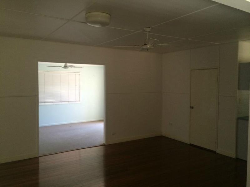 2/133 Golden Four Drive, Bilinga QLD 4225