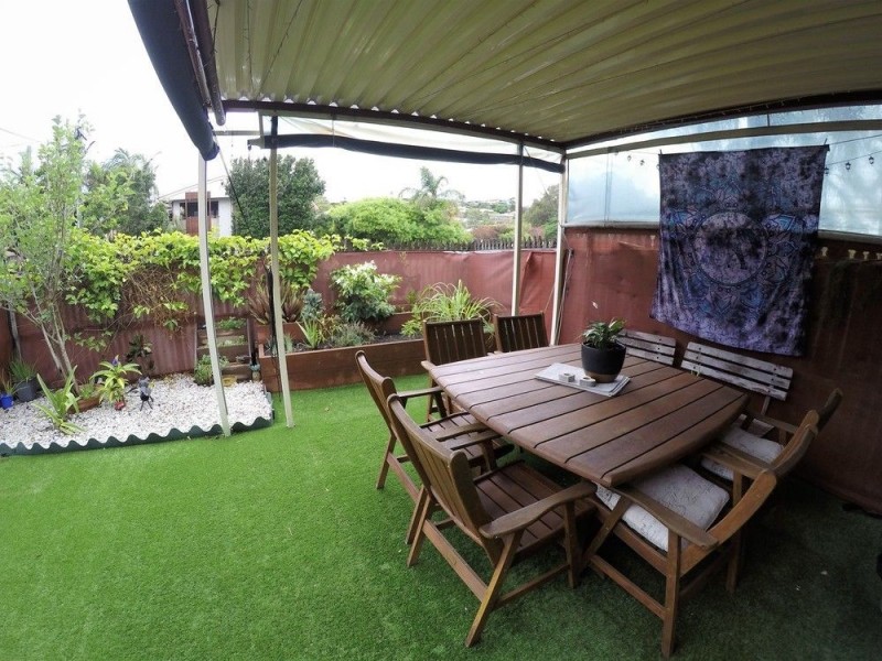 1/9-11 Churchill Street, Kirra QLD 4225