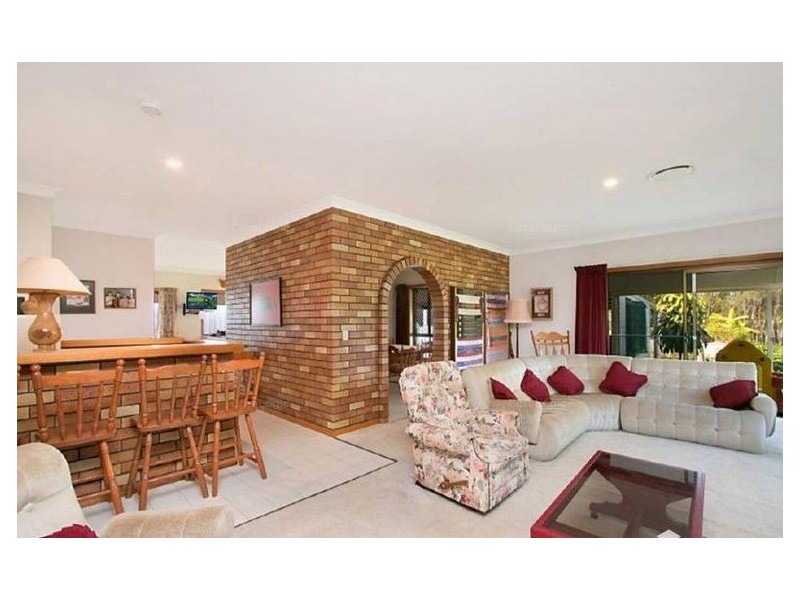 34 Larch Street, Tallebudgera QLD 4228