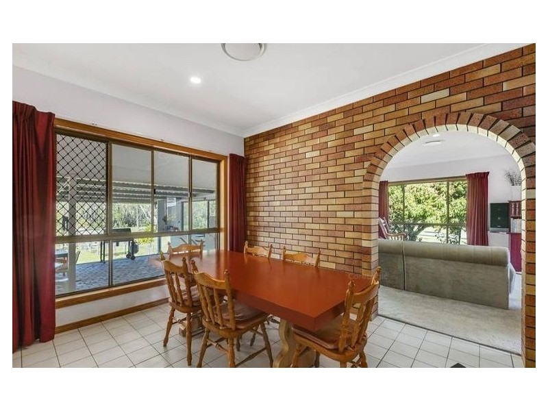 34 Larch Street, Tallebudgera QLD 4228