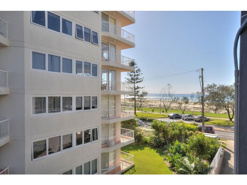 18/22 Musgrave Street, Kirra QLD 4225