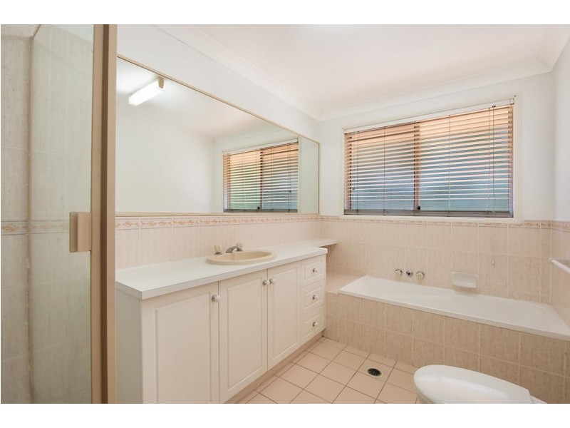 30 Alexander Court, Tweed Heads South NSW 2486