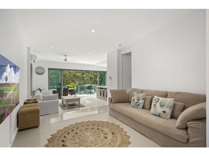 2/9 South Street, Kirra QLD 4225