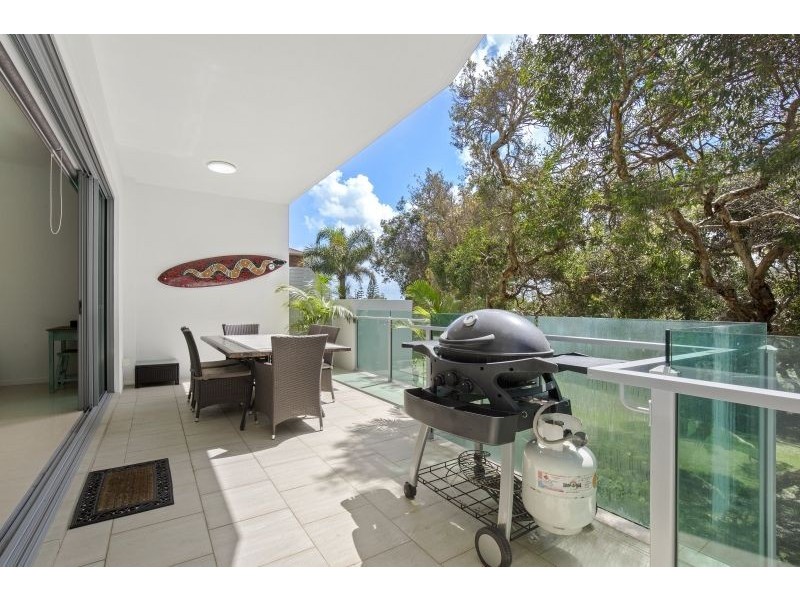 2/9 South Street, Kirra QLD 4225