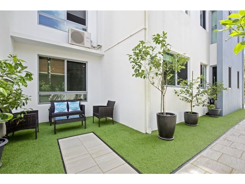 2/9 South Street, Kirra QLD 4225