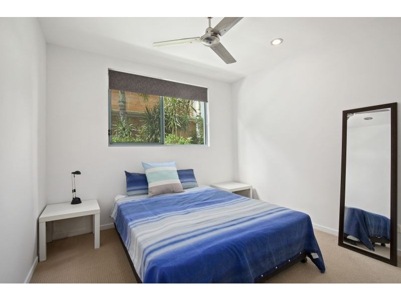 2/9 South Street, Kirra QLD 4225