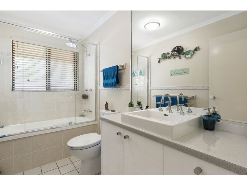 1/53 Stapylton Street, Coolangatta QLD 4225