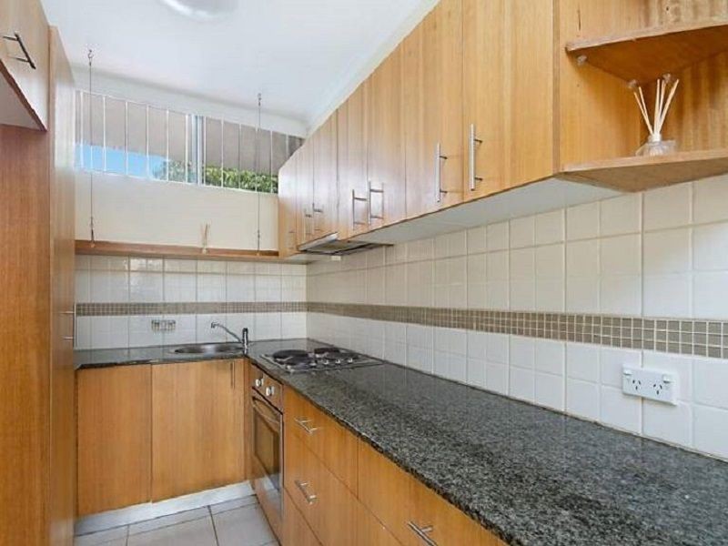 2/26 Garrick Street, Coolangatta QLD 4225