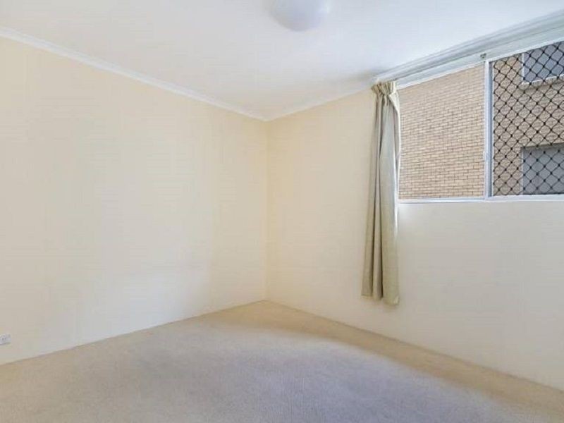 2/26 Garrick Street, Coolangatta QLD 4225