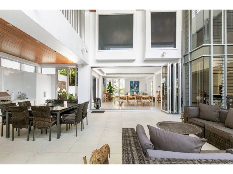 1 Haig Street, Coolangatta QLD 4225