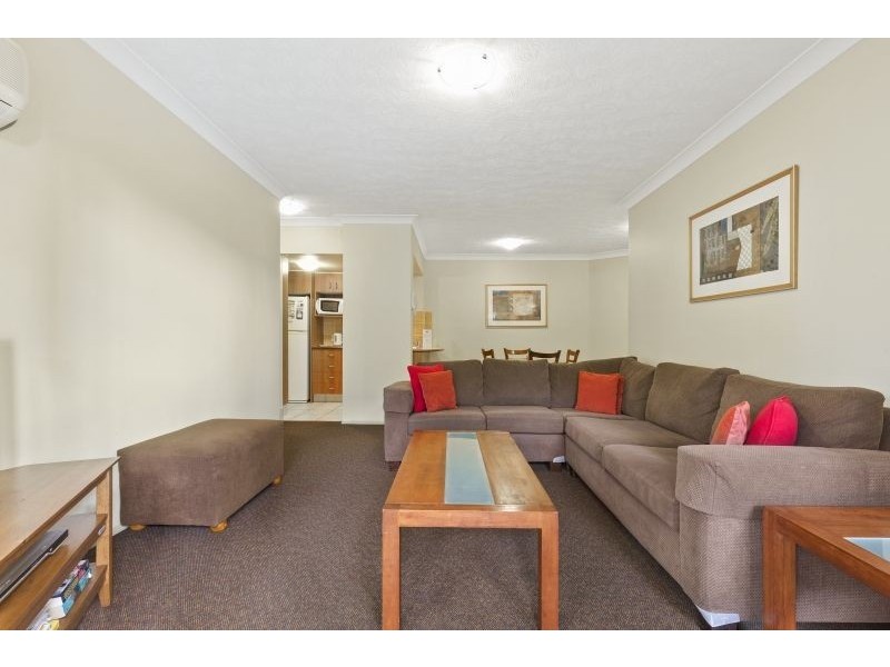 11/37 Golden Four Drive, Bilinga QLD 4225