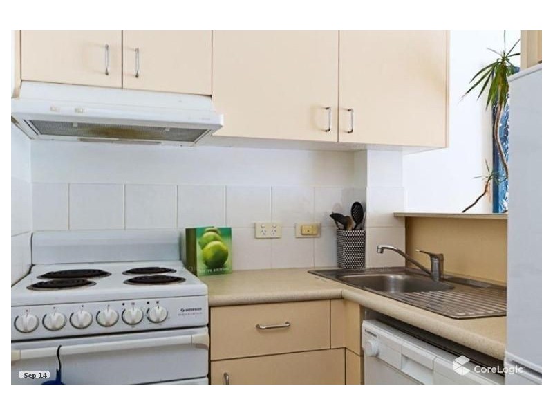 215/92 Musgrave Street, Kirra QLD 4225