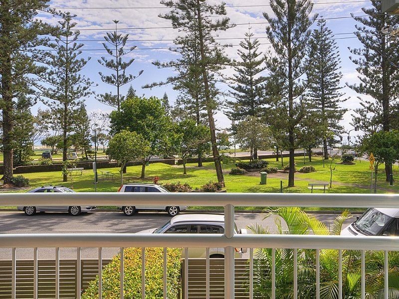 207/92 Musgrave Street, Kirra QLD 4225