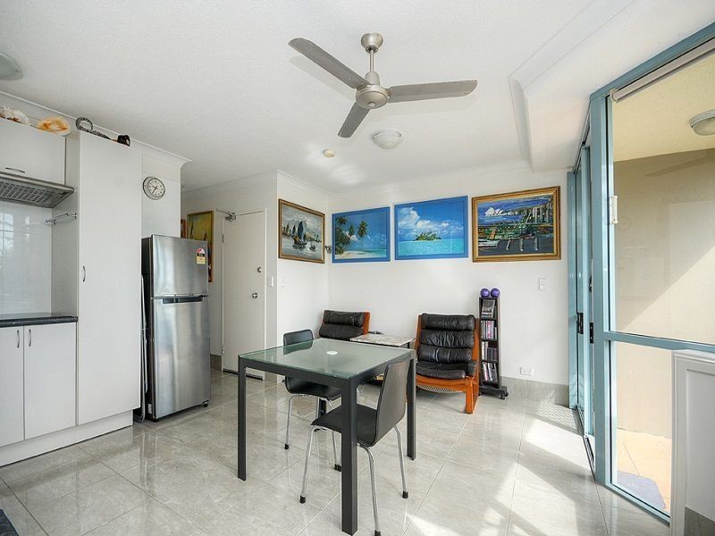 207/92 Musgrave Street, Kirra QLD 4225