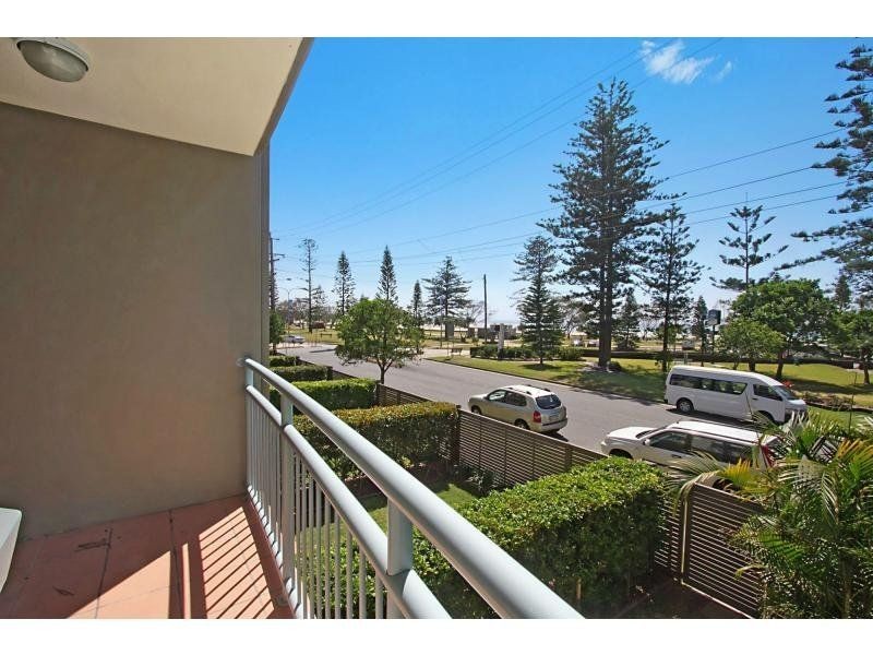 207/92 Musgrave Street, Kirra QLD 4225