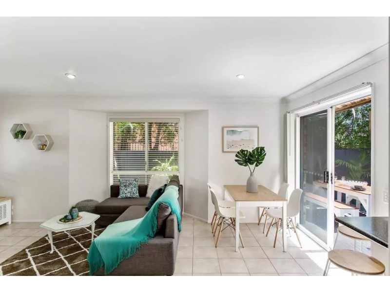 4/9-11 Churchill Street, Kirra QLD 4225