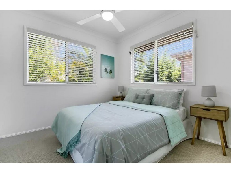 4/9-11 Churchill Street, Kirra QLD 4225