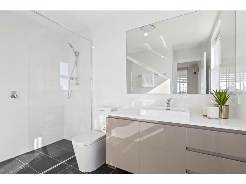 504/19 Winston Street, Kirra QLD 4225