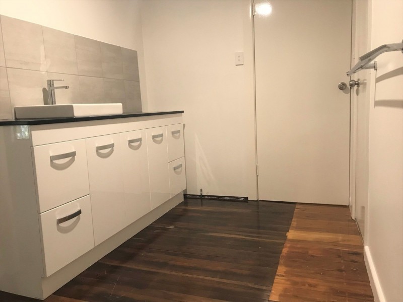 8 Charlotte Street, Coolangatta QLD 4225