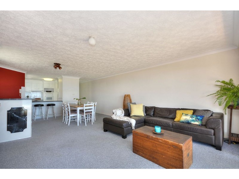 4/241 Golden Four Drive, Bilinga QLD 4225