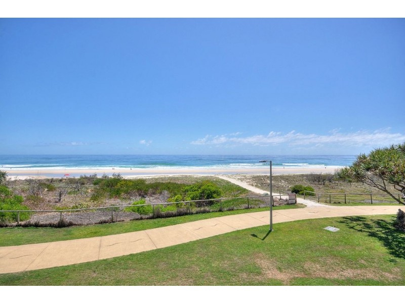 4/241 Golden Four Drive, Bilinga QLD 4225