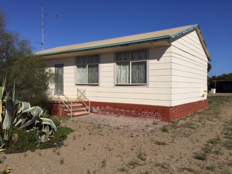 30 North Terrace, Moonta Bay SA 5558