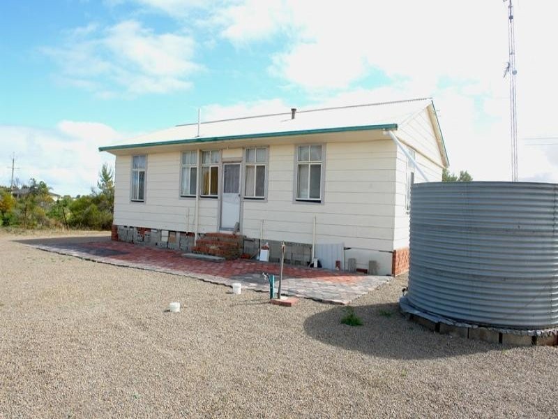 30 North Terrace, Moonta Bay SA 5558