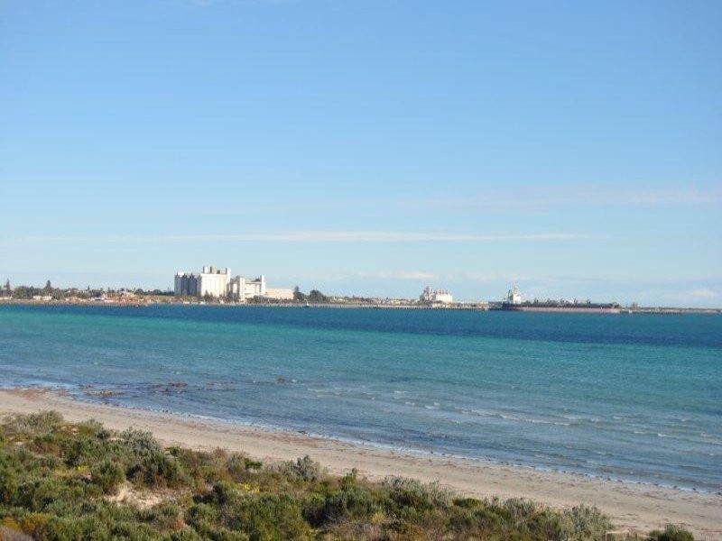 31 Esplanade, North Beach SA 5556